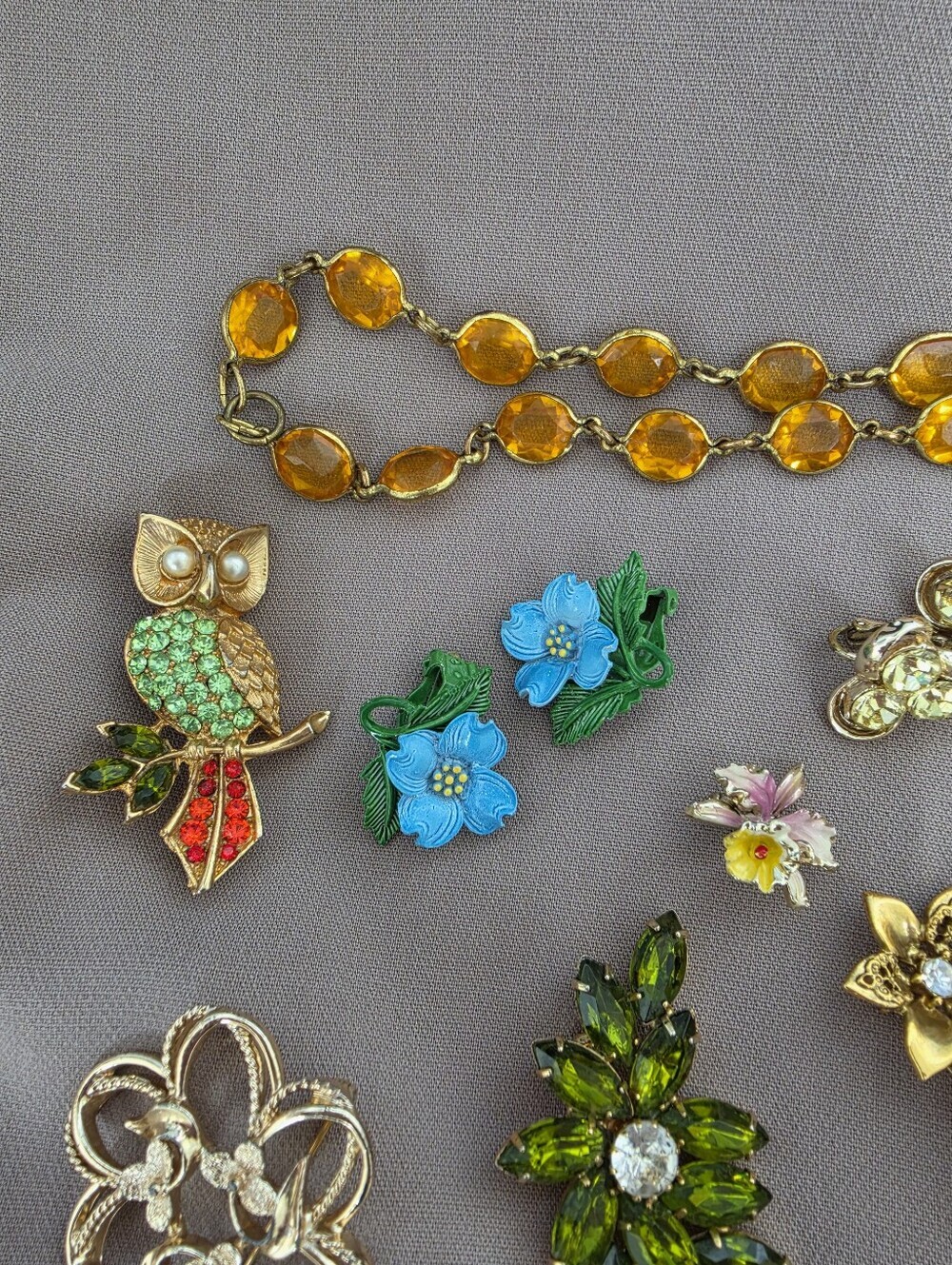 Vintage Whimsical Jewelry Lot CORO Sarah Coventry Fleurette Owl Brooch 70s 80s - Picture 4 of 13